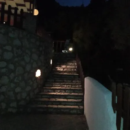 Ithaki Holidays Daire Frínion