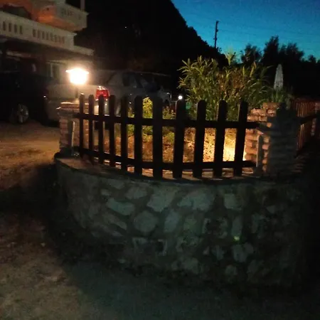 Ithaki Holidays Apartment Frinion