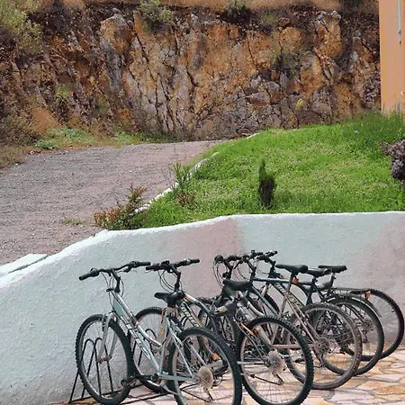 Ithaki Holidays * Φρύνι