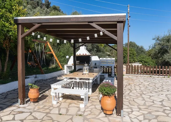 Ithaki Holidays Apartament Frínion